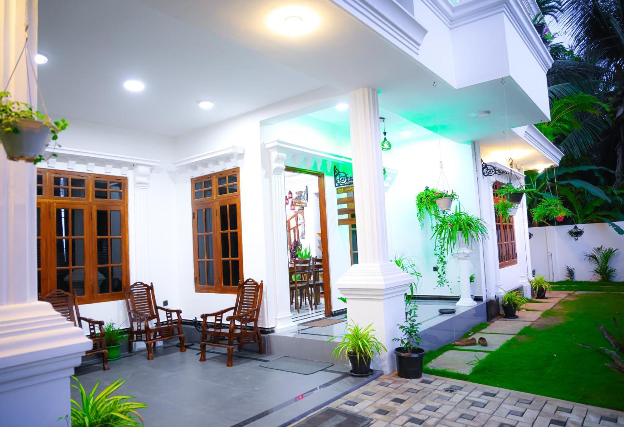 Munril Guest Apartment Jaffna Ngoại thất bức ảnh