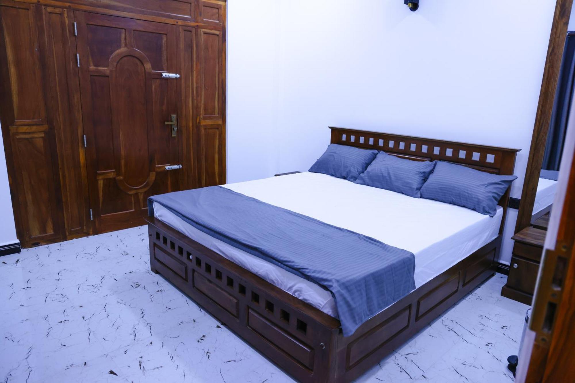 Munril Guest Apartment Jaffna Ngoại thất bức ảnh