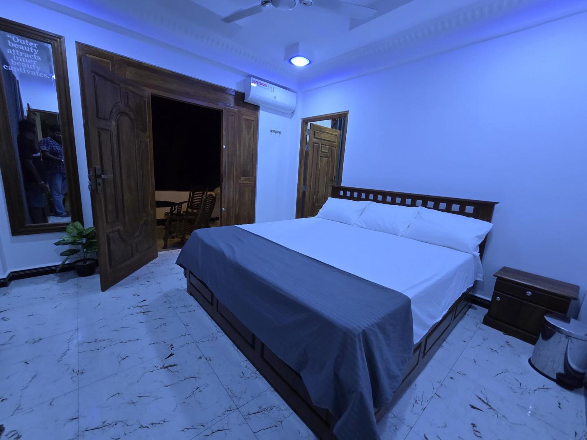 Munril Guest Apartment Jaffna Ngoại thất bức ảnh