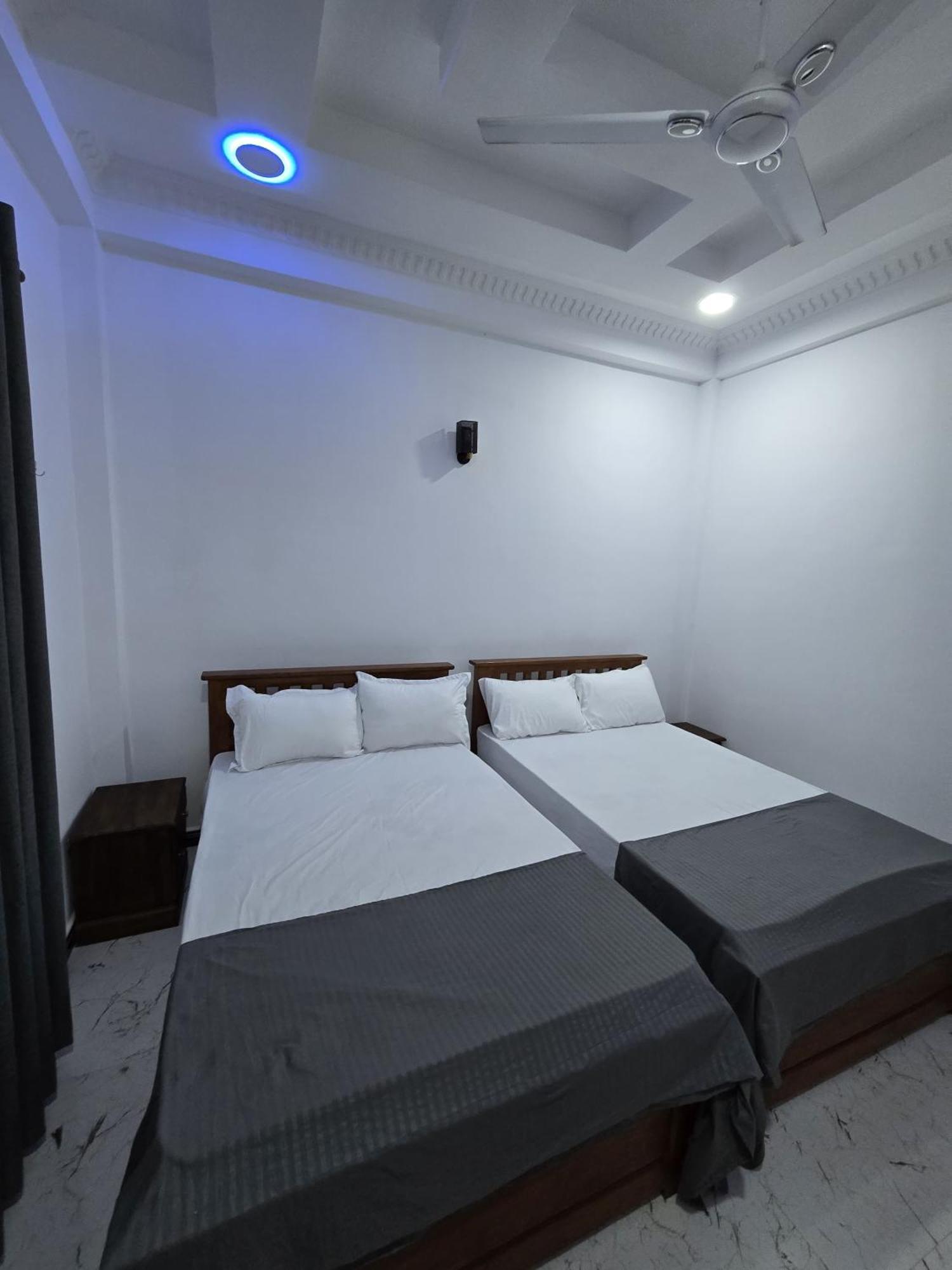 Munril Guest Apartment Jaffna Ngoại thất bức ảnh