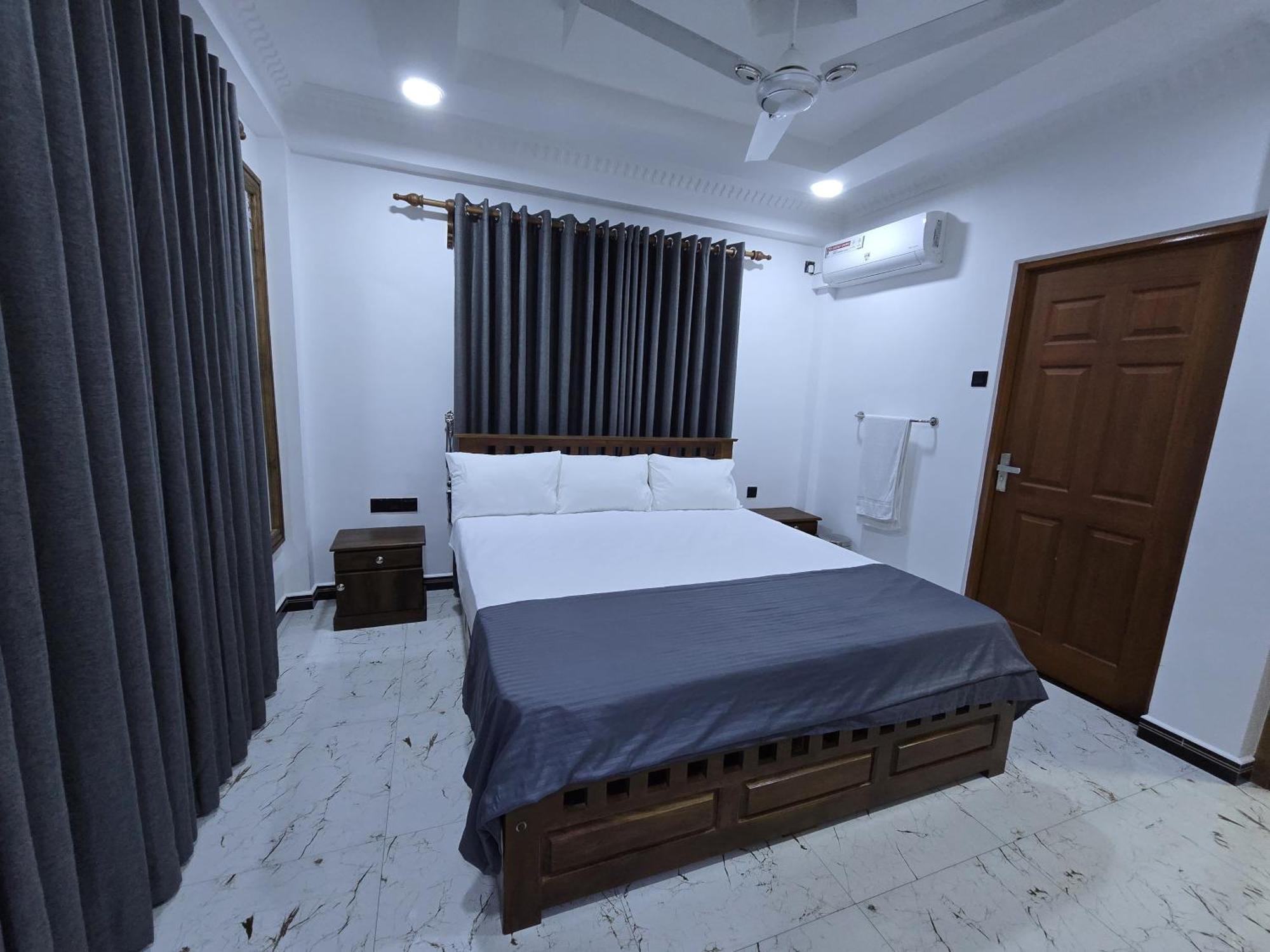 Munril Guest Apartment Jaffna Ngoại thất bức ảnh